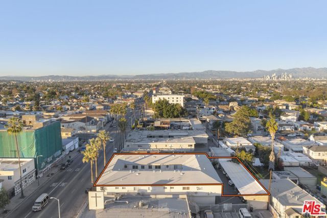 8118 S Western Avenue, Los Angeles, CA 90047