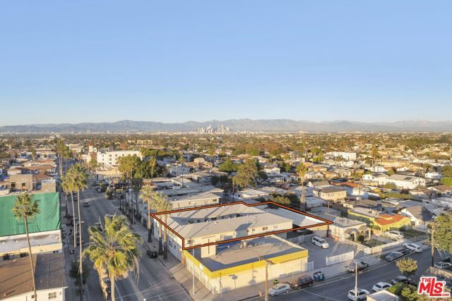 8118 S Western Avenue, Los Angeles, CA 90047