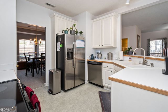 231 Barrington Farms Parkway, Sharpsburg, GA 30277