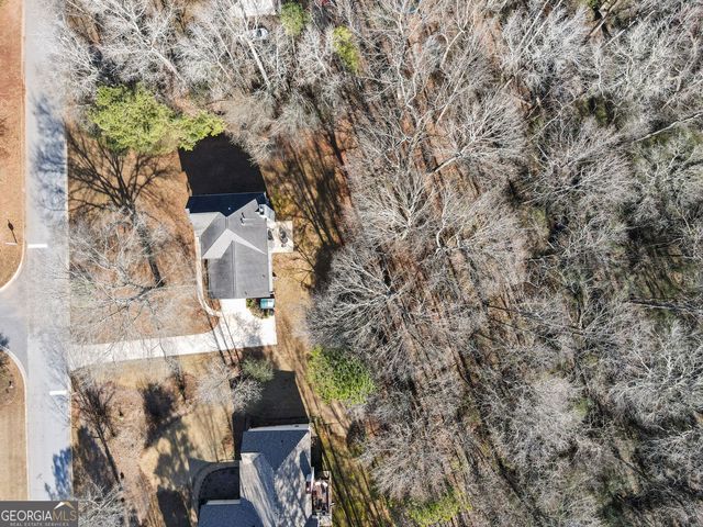 231 Barrington Farms Parkway, Sharpsburg, GA 30277