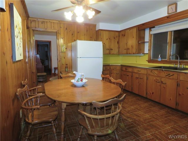 1 Woodland Parkway, Evans, NY 14006