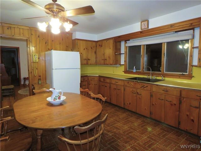 1 Woodland Parkway, Evans, NY 14006