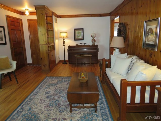 1 Woodland Parkway, Evans, NY 14006