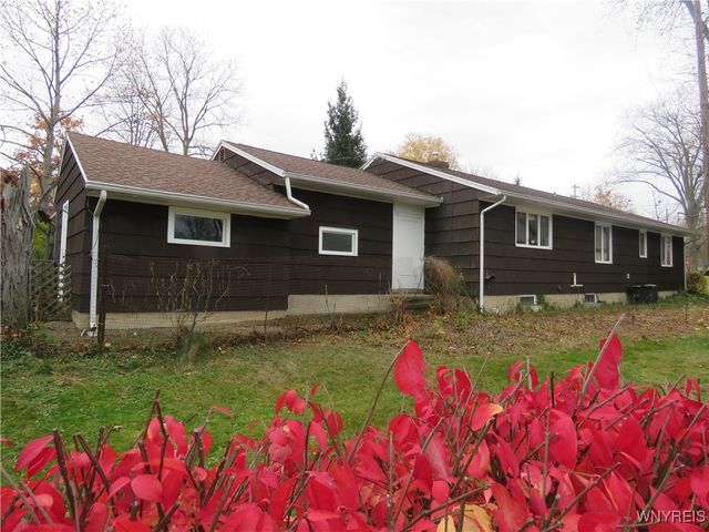 1 Woodland Parkway, Evans, NY 14006