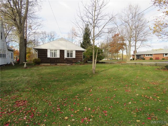 1 Woodland Parkway, Evans, NY 14006