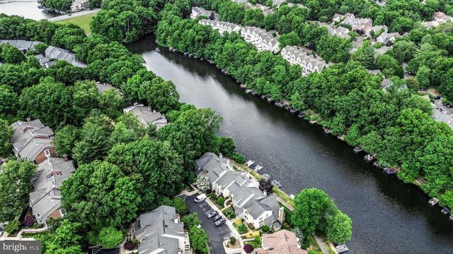 11103 LAKE CHAPEL LN, Reston, VA 20191