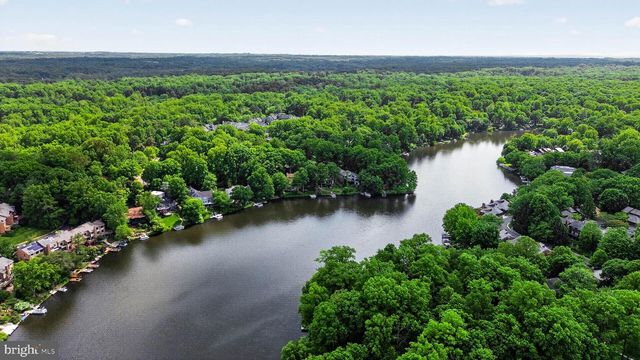 11103 LAKE CHAPEL LN, Reston, VA 20191