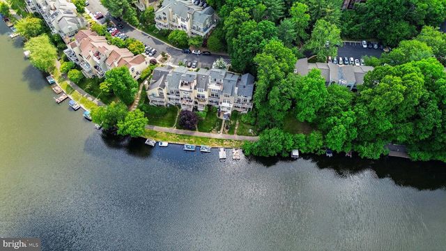 11103 LAKE CHAPEL LN, Reston, VA 20191