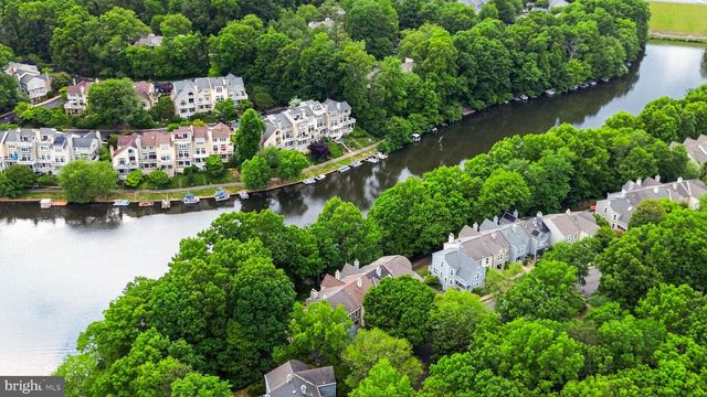 11103 LAKE CHAPEL LN, Reston, VA 20191