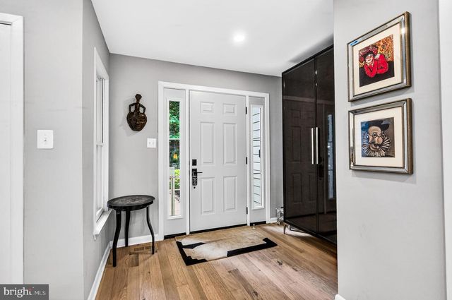 11103 LAKE CHAPEL LN, Reston, VA 20191