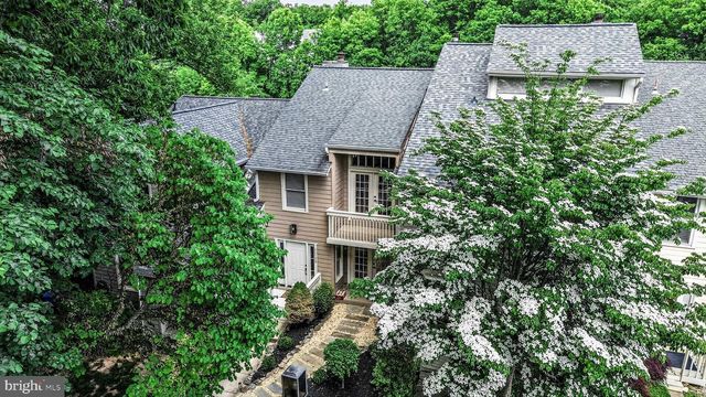 11103 LAKE CHAPEL LN, Reston, VA 20191