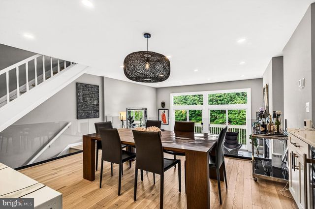11103 LAKE CHAPEL LN, Reston, VA 20191