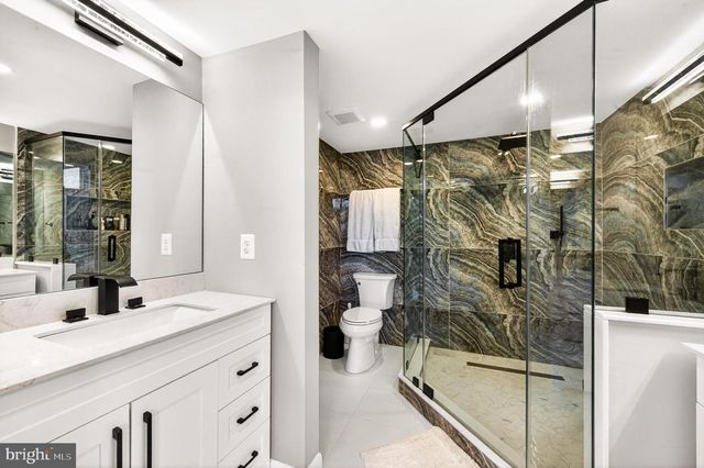 11103 LAKE CHAPEL LN, Reston, VA 20191