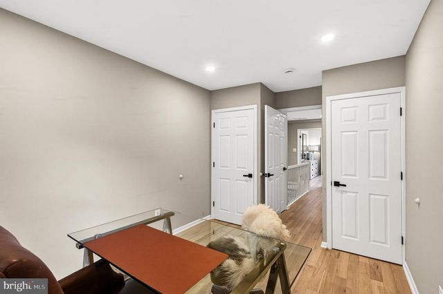 11103 LAKE CHAPEL LN, Reston, VA 20191