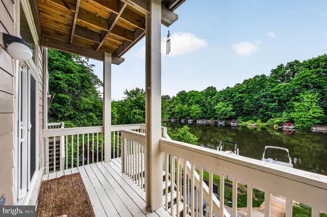 11103 LAKE CHAPEL LN, Reston, VA 20191