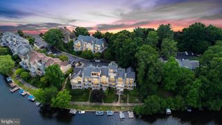 11103 LAKE CHAPEL LN, Reston, VA 20191