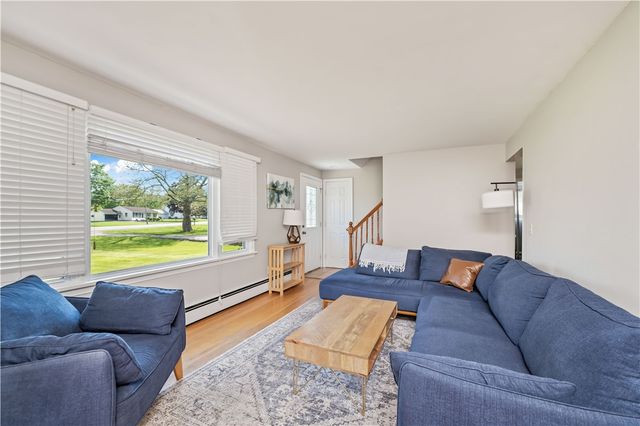 1178 State Road, Webster, NY 14580