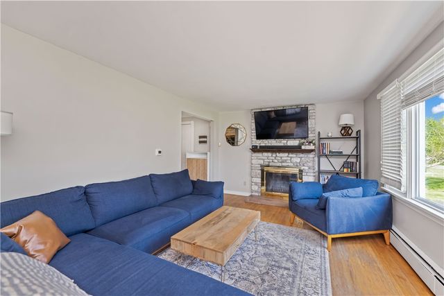1178 State Road, Webster, NY 14580