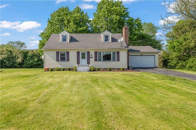 1178 State Road, Webster, NY 14580