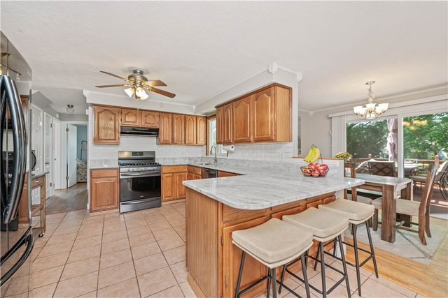 1178 State Road, Webster, NY 14580