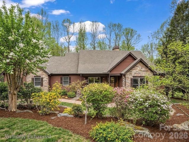 140 Mount Hebron Road, Hendersonville, NC 28739