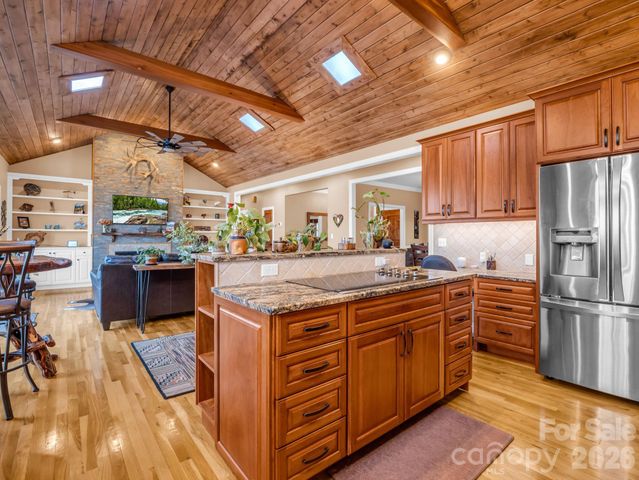 140 Mount Hebron Road, Hendersonville, NC 28739