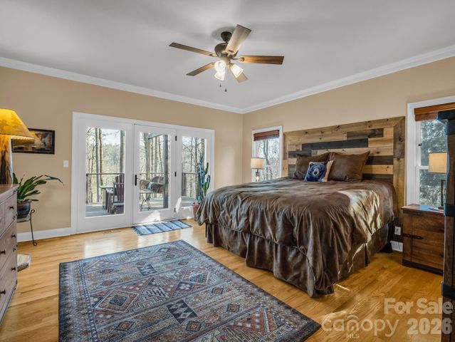 140 Mount Hebron Road, Hendersonville, NC 28739