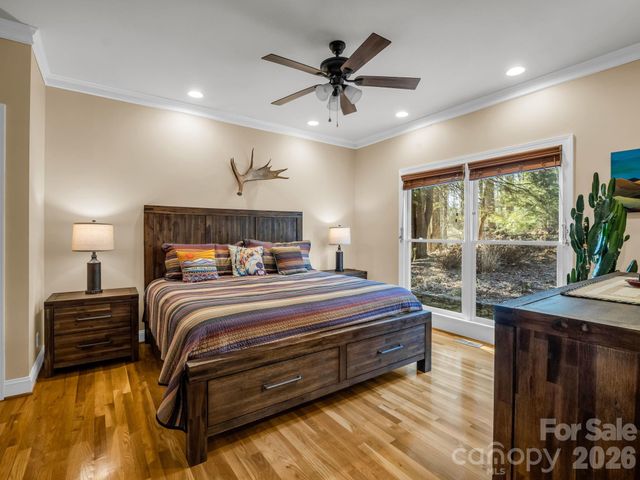 140 Mount Hebron Road, Hendersonville, NC 28739