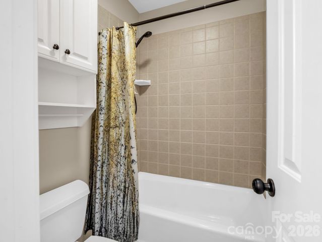 140 Mount Hebron Road, Hendersonville, NC 28739