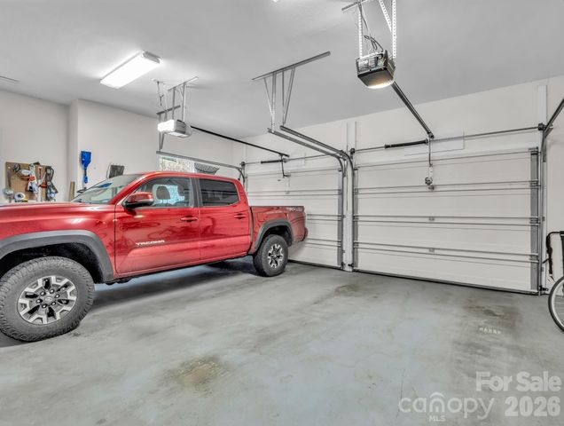 140 Mount Hebron Road, Hendersonville, NC 28739