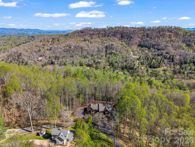 140 Mount Hebron Road, Hendersonville, NC 28739