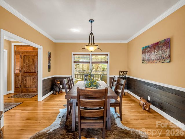 140 Mount Hebron Road, Hendersonville, NC 28739