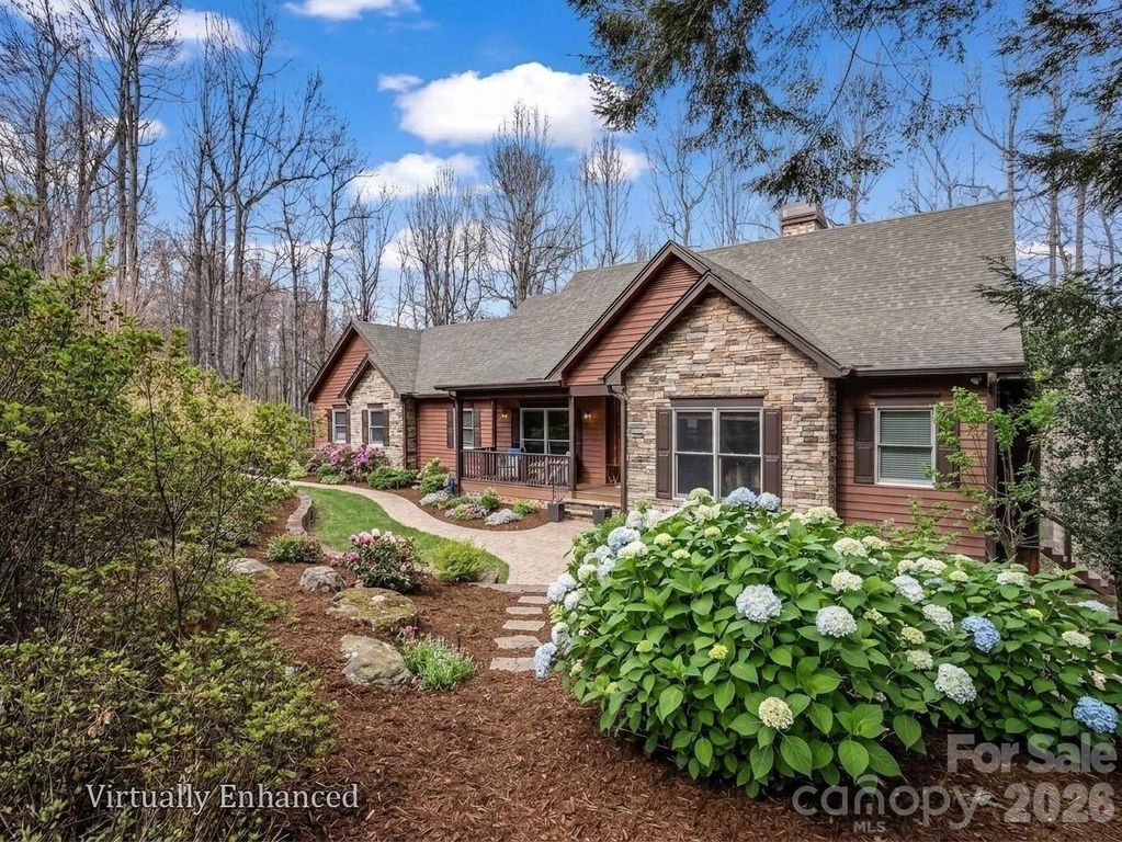 140 Mount Hebron Road, Hendersonville, NC 28739