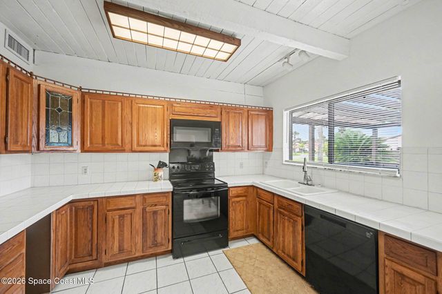 112 Osprey Court, Melbourne, FL 32940