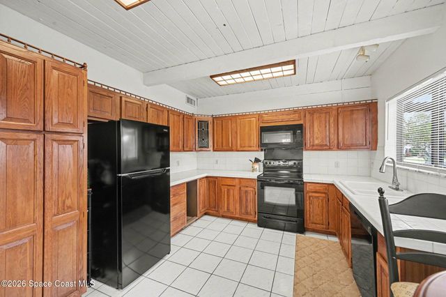 112 Osprey Court, Melbourne, FL 32940