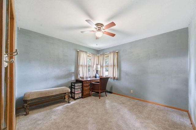 1701 N Sunset Dr, Augusta, KS 67010