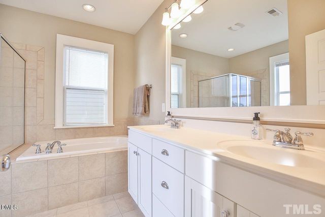 19 Pokeberry Bend Drive, Chapel Hill, NC 27516