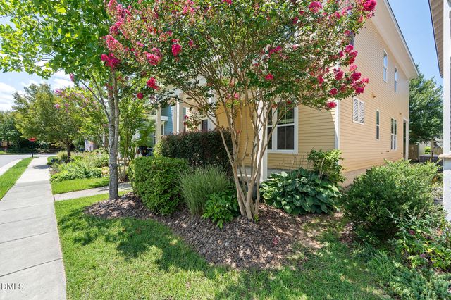 19 Pokeberry Bend Drive, Chapel Hill, NC 27516