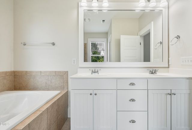 19 Pokeberry Bend Drive, Chapel Hill, NC 27516