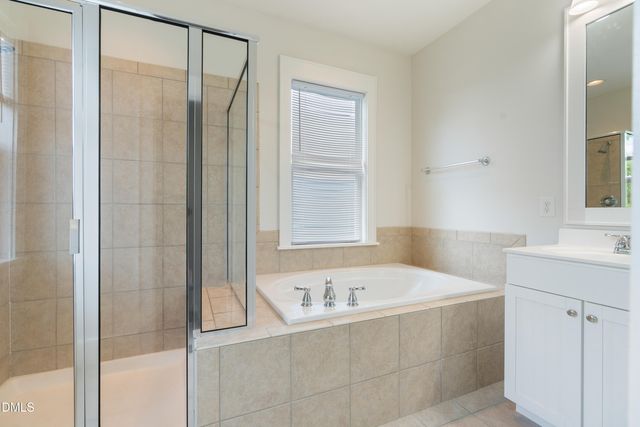 19 Pokeberry Bend Drive, Chapel Hill, NC 27516