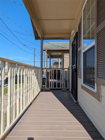 1222 42nd Street, Galveston, TX 77550