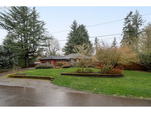 8675 Sw FAIRWAY Dr, Portland, OR 97225
