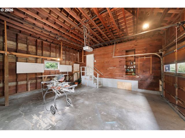 8675 Sw FAIRWAY Dr, Portland, OR 97225