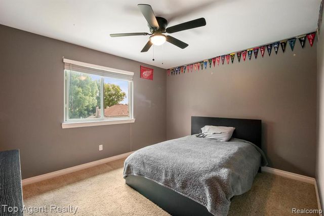 53268 Kakos Drive, New Baltimore, MI 48051