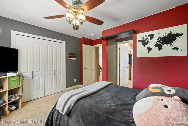 53268 Kakos Drive, New Baltimore, MI 48051