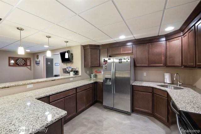 53268 Kakos Drive, New Baltimore, MI 48051