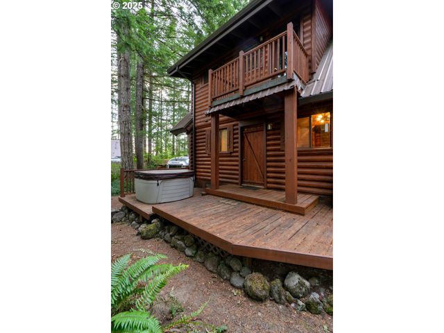 67930 E STAGE STOP Rd, Welches, OR 97067