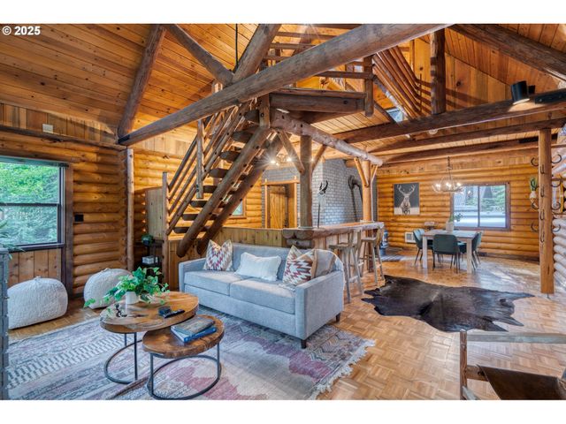 67930 E STAGE STOP Rd, Welches, OR 97067