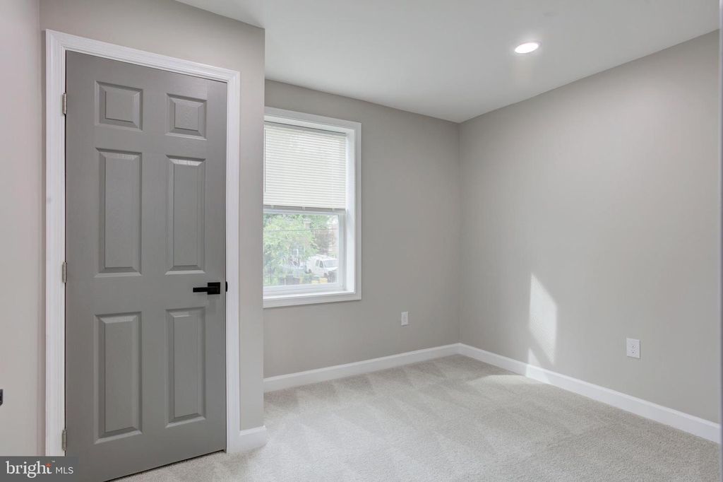 Image 17 of property listing at 4111 AUDREY AVE, Baltimore, MD 21225