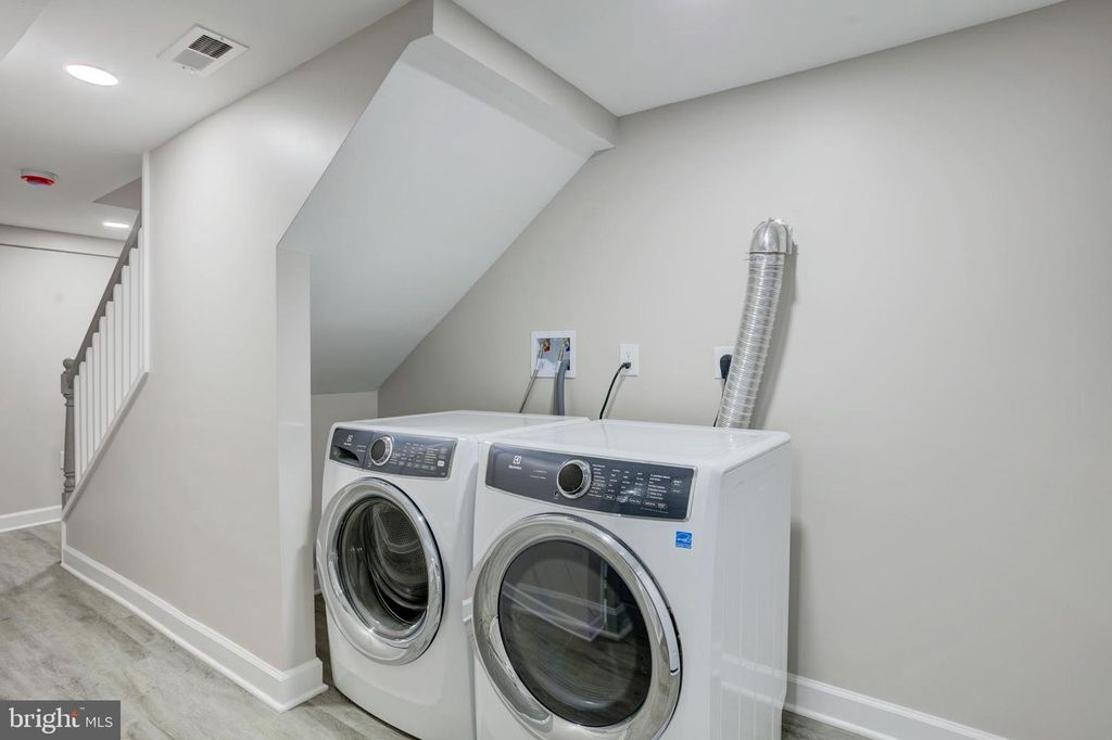 Image 29 of property listing at 4111 AUDREY AVE, Baltimore, MD 21225